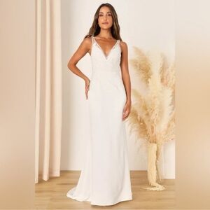 Lulu's Classic Ivory Bridal Gown